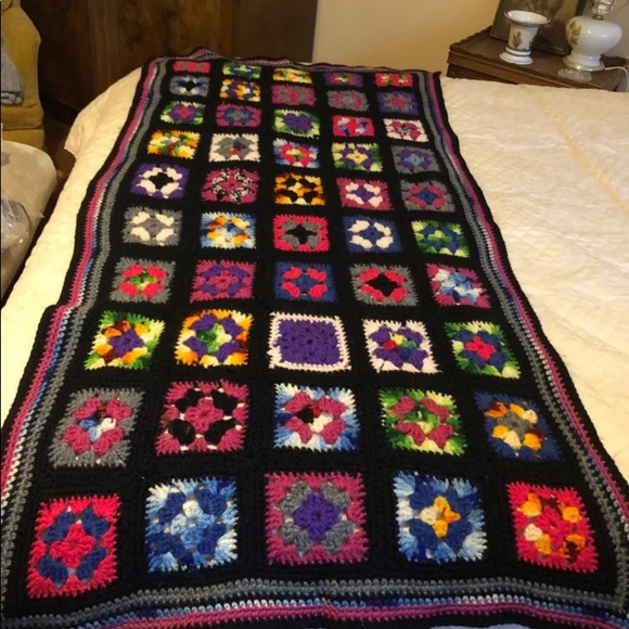 Vintage Granny Square Black Afghan Crochet Runner Bed Pillow Cover Topper 53x26 - Picture 7 of 7